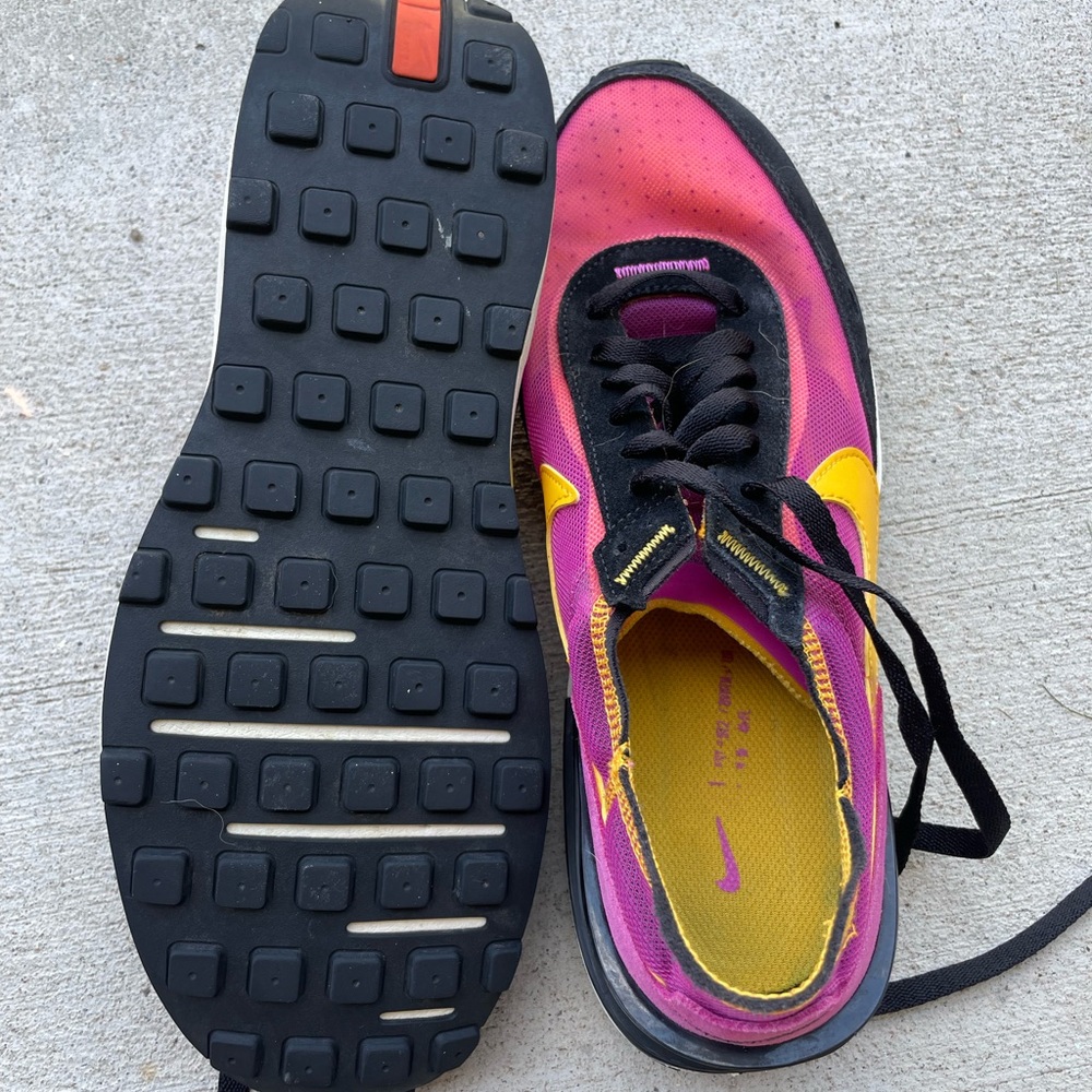 Nike Waffle Active Fuchsia